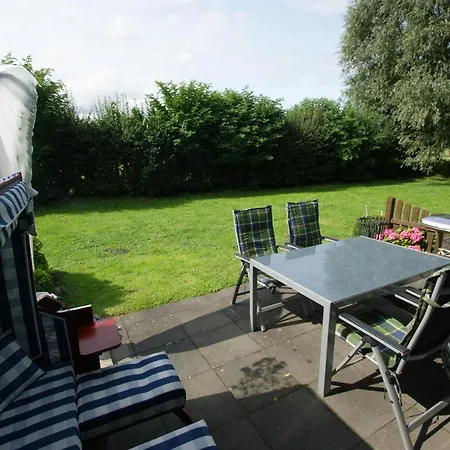 Ostseewelle * Schonberger Strand